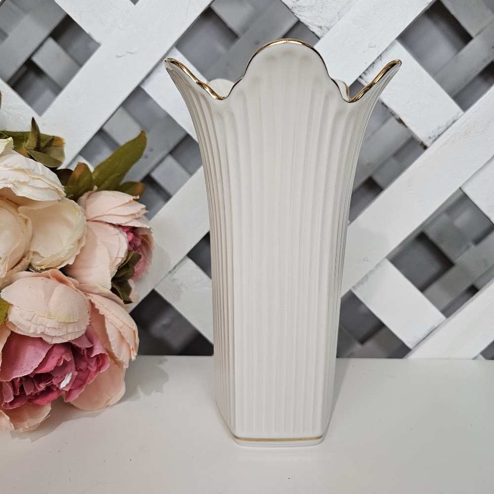Lenox Tall Meridian Vase